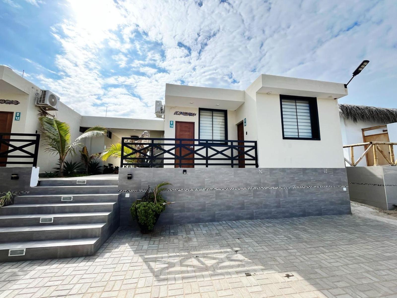 Riviera Vichayito Hotel Luaran gambar